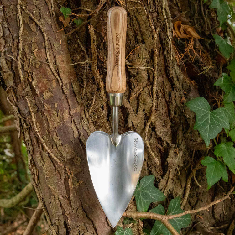 Kent & Stowe Heart Shaped Trowel